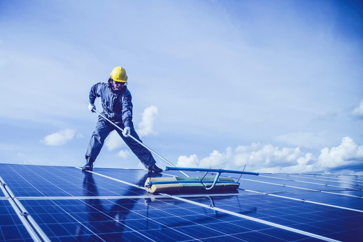 Photovoltaik-Anlagenreinigung in Hanau